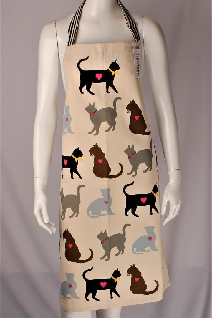 Luv cats apron. Code: APR-LUV/CAT. image 0